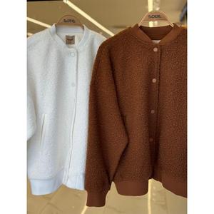 เสื้อแจ็คเก็ตโซเบ้ ฟลีซ บอมเบอร์สำหรับผู้หญิง สีน้ำตาล ผ้าโพลีเอสเตอร์บุใยสังเคราะห์ แขนยาว เสื้อคลุมกันหนาวสำหรับฤดูหนาว - Product Image 1