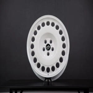 ล้อฟอร์จแบบชิ้นเดียวสั่งทำพิเศษ ดีไซน์เรโทร Pepperpot ขนาด 18 19 20 นิ้ว สีขาวเงา <span class=keywords><strong>ขอบ</strong></span>ล้อโมโนบล็อ<span class=keywords><strong>ก</strong></span> สำหรับรถยนต์ VW Golf Civic Model 3 - Product Image 1