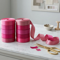 Ruban en satin de polyester rose bonbon, haute résistance des couleurs, plus de 196 couleurs en stock pour accessoires vestimentaires et garnitures de lingerie