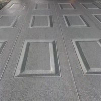 Porte de garage sectionnelle automatique moderne sur mesure, système de quincaillerie complet, porte résidentielle et commerciale isolée thermiquement