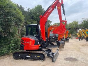 Excavadora Mini de 6 Toneladas, Modelo 2022, de Segunda Mano, con Bomba de Motor y Rodamientos - Probada e Inspeccionada - Product Image 2