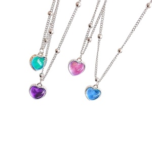 Collares de Moda con Colgante de Corazón que Cambia de Color Según la Temperatura, Cadena de Eslabones, Regalo de Aniversario para Mujeres y Niñas - Product Image 1
