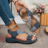 Rahat Yazlık Plaj Sandaletleri Dayanıklı Kişiselleştirilmiş Moda Trendi Sportif Stil Parmak Arası Giymeli Kapatma Açık Hava Aktiviteleri PU Üst Yüzey