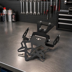 Soporte de matrícula de motocicleta eliminador de guardabarros (Tail Tidy) para <span class=keywords><strong>Kawasaki</strong></span> Z400 <span class=keywords><strong>Ninja</strong></span> 400 Z250 <span class=keywords><strong>250</strong></span> 2018-2025, aluminio CNC negro - Product Image 3