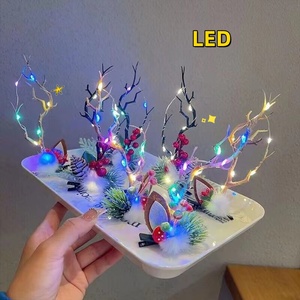 กิ๊บติดผม LED สำหรับงานปาร์ตี้แต่งหน้า กิ๊บติดผมรูปเขากวางเรนเดียร์ เครื่องประดับผมสำหรับคอสเพลย์ - Product Image 1