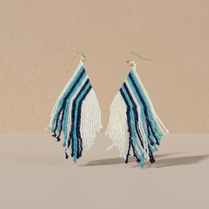 Boucles d'oreilles classiques en perles de rocaille papillon géométrique pour femme, design ethnique moderne, ensemble de bijoux tendance et audacieux pour soirée - Product Image 1