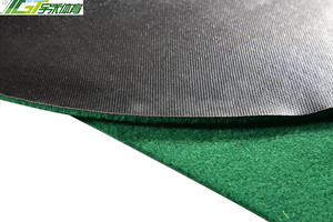 Set di 3 Tappetini da Golf a Forma di Rene YGT 3x9 in Tessuto Non Tessuto con Supporto per Palline per Allenamento di Putting su Moquette - Product Image 6