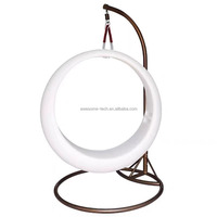 Balançoires de jardin en plastique pour l'extérieur, éclairées par LED, avec anneau circulaire lumineux en plastique, lumière LED pour parc, plage, hôtel, avec cadre