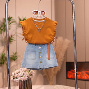 Completo estivo casual due pezzi per bambine 2025: Nuovo stile estero con stampa, gilet e gonna in denim con coulisse per bambine piccole - Product Image 2