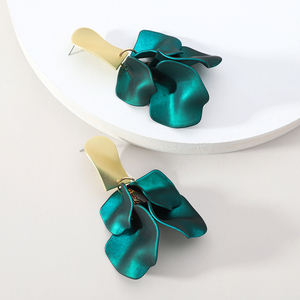 14 couleurs 2025 boucle d'oreille bijoux de mode Design de luxe acrylique pétale fleur grandes boucles d'oreilles tendance fée feuilles boucles d'oreilles en or - Product Image 4