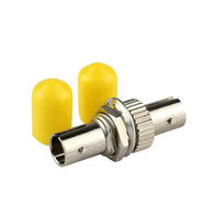 Adaptateur fibre optique ST vers ST Simplex Monomode ST UPC 0.2dB Coupleur métallique 1000 Mating pour Boîtier terminal ODF FTTH avec raccord à bride