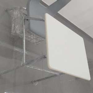 Ensemble bureau et chaise pour étudiants, 93x60x70 Cm, dessus en plastique gris, cadre en métal, mobilier scolaire durable, Design minimaliste - Product Image 3