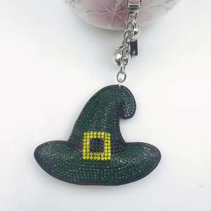 พวงกุญแจแฟชั่นหมวกเพชรตลกพวงกุญแจหนังลายการ์ตูนพวงกุญแจจี้ขายส่ง - Product Image 5