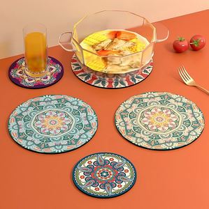 Nouveaux sets de table en caoutchouc isolants et résistants à la chaleur, au design élégant, pour la table, les tasses à thé, les assiettes, les légumes et les mariages - Product Image 1