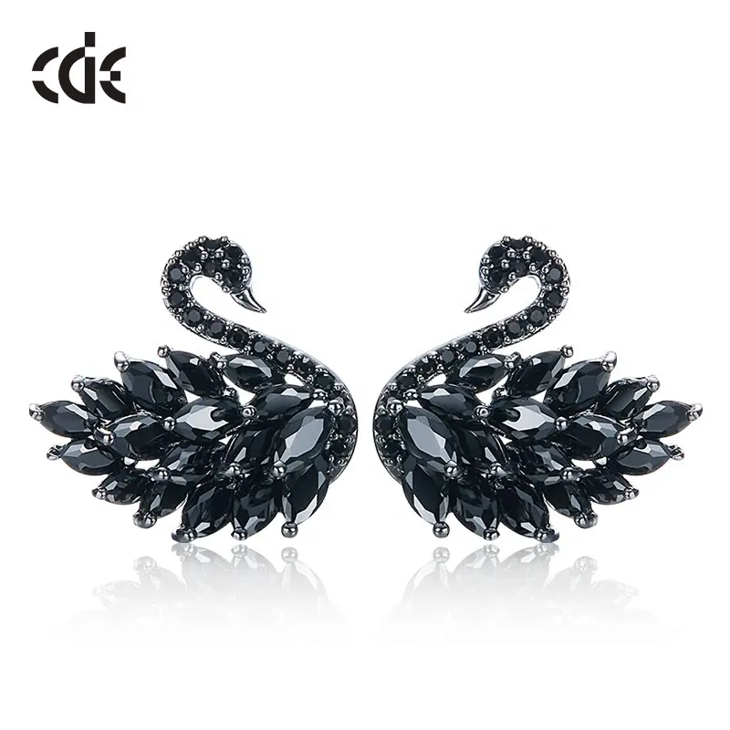 Aretes De Animales Bling Big Black Swan Stud Earrings