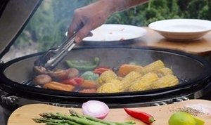 Auplex Parrilla Kamado de 22 pulgadas con accesorios de carro Parrilla de carbón de barbacoa de metal grande Diseño interior/exterior certificado <span class=keywords><strong>AGA</strong></span> - Product Image 4