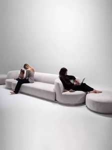 Sofá giratorio de terciopelo de lujo para sala de estar moderna - Product Image 4