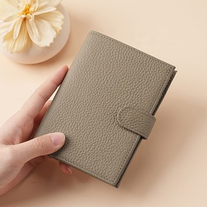 Porte-cartes RFID bloquant avec fermeture éclair, <span class=keywords><strong>portefeuille</strong></span> de voyage avec rangement pour documents, passeport, cartes de crédit - Coffret cadeau élégant - Product Image 2