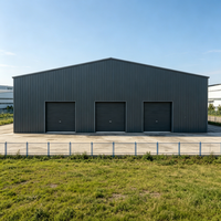 Entrepôt e-commerce à structure en acier préfabriquée au design moderne, résistant au vent jusqu'à 121 mph pour le tri logistique