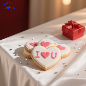 Набор печенья в подарочной коробке в форме сердца с надписями «Люблю тебя», «Будь моей» и «Я тебя люблю». Сладкие и соленые угощения ко Дню святого Валентина. - Product Image 4