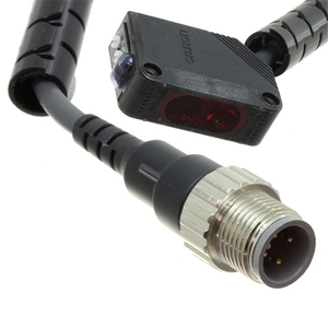 E3Z-L81-M1J-1 0.3M Sensores fotoeléctricos industriales nuevos y originales en stock - Product Image 1