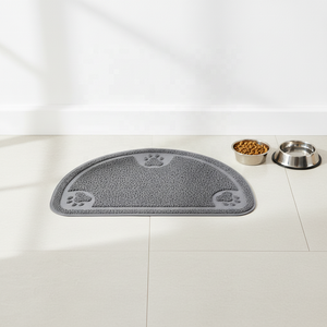 แผ่นรองทรายแมวและสุนัขแบบนุ่มทันสมัย ผลิตจาก PVC ปลอดสารพทาเลตและ BPA เป็นมิตรต่อสิ่งแวดล้อม ใช้ได้ทั้งฤดูร้อนและฤดูหนาว ทนทาน กันลื่น ทำความสะอาดพื้นได้ง่าย - Product Image 2