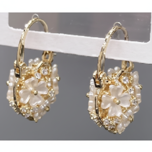 Pendientes de moda de aleación de alta calidad para mujer Clips de oreja de diseño multicapa con características ajustables estilo único - Product Image 1