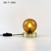 Lampe de table moderne nordique blanche 220V en fer pour restaurant, hôtel, chambre à coucher, chevet, avec abat-jour en verre