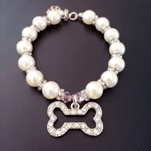 Bling Beads High quality luxury pearl rhinestone pet dog collar and dog cat necklace with bone pendant