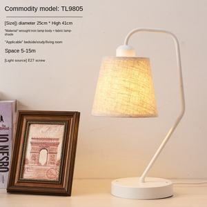 Lámpara de Escritorio Recargable con Puerto Tipo-C, Fuente de Luz LED de Color Amarillo Cálido con Efecto de Iluminación de Inyección de Precisión CRI 90 - Product Image 4