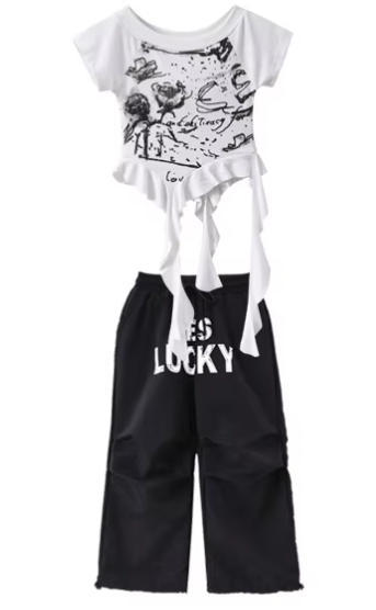 457 haut à manches courtes en ruban blanc-452 pantalon de survêtement imprimé noir