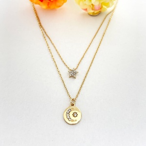 Collar con Colgante de Doble Cadena Estilo Clásico en Oferta, Cadena de Eslabones con Estrella y Luna en Aleación de Zinc Chapada en Oro para Mujer - Product Image 4