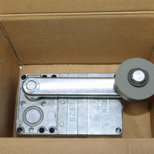 Nuevo y Original, Listo para Usar, 015L-11U/50 101057846, Controlador de Programación PLC para Automatización Industrial de Almacén - Product Image 1