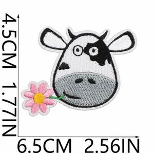 Patch brodé thermocollant mignon de vaches laitières pour décoration ou cadeau - Product Image 5