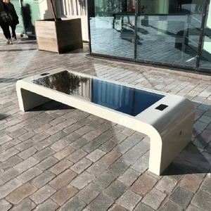 Banc <span class=keywords><strong>de</strong></span> patio moderne en acier inoxydable, alimenté par énergie solaire, étanche, avec recharge sans fil pour une utilisation en extérieur dans les parcs, les jardins, les entrées <span class=keywords><strong>de</strong></span> centres commerciaux - Product Image 1