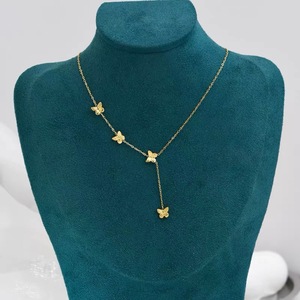 Collier polyvalent YF8024 avec pendentif <span class=keywords><strong>papillon</strong></span> et pompon pour femme, plaqué or 18 carats, en acier inoxydable étanche, chaîne de clavicule, idéal pour les cadeaux - Product Image 3