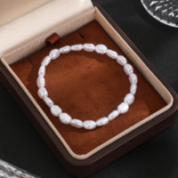 Bracelet de perles baroques tendance, perles blanches irrégulières, lueur irisée, extensible, à enfiler, cadeau pour femmes et filles