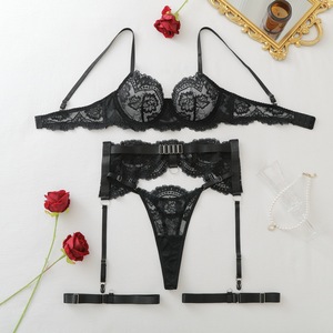 <span class=keywords><strong>Ensemble</strong></span> soutien-gorge <span class=keywords><strong>et</strong></span> culotte en dentelle transparente avec bretelles à boucles métalliques, lingerie sexy pour femmes, costume érotique pour jeux en chambre - Product Image 5