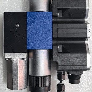 วาล์วควบคุมสัดส่วน Rexroth รุ่น 4WREQ6Q5-08-23V4C-24PA60 วาล์วไฮดรอลิกแบบสองทิศทาง - Product Image 2