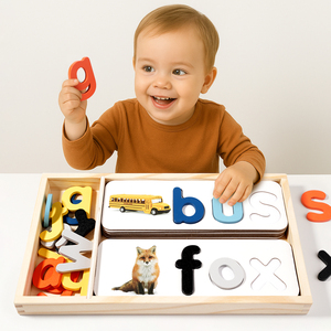 เกมส์ตัวอักษรสำหรับเด็กอนุบาล ชุดสร้างคำศัพท์ CVC ของเล่นไม้ฝึกสะกดคำ พร้อมกล่องเก็บ - Product Image 1