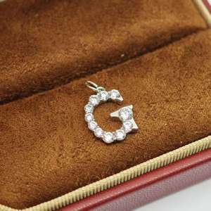 จี้ตัวอักษรเงินแท้ 925 รุ่นคลาสสิกจาก UM Jewelry สำหรับผู้หญิง เด็ก ของขวัญวันครบรอบ วันแต่งงาน และโอกาสพิเศษต่างๆ - Product Image 4