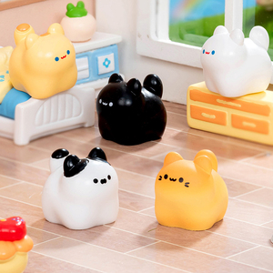 ตุ๊กตาเรซิ่นลูกแมวน่ารักสร้างสรรค์ สำหรับตกแต่งไมโครแลนด์สเคป DIY อุปกรณ์เสริมมินิไบร์นด์แบ็ก สำหรับคริสต์มาส สำหรับตกแต่งโต๊ะทำงาน รถยนต์ งานศิลปะ - Product Image 1
