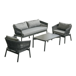 Ensemble de canapés de jardin extérieur, structure en aluminium, design contemporain imperméable, pour villa, patio, terrasse de piscine. - Product Image 1