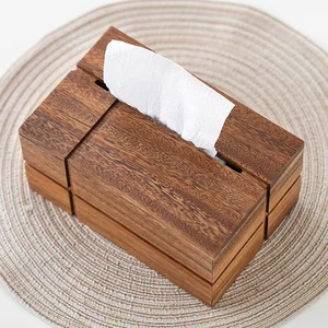 Boîte à mouchoirs en bois de noyer 21x13x8,5 Design moderne pour la maison et le bureau - Product Image 3