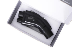 Adaptateurs de connecteurs RTS 200A 200KW CCS2 GBT Nouveaux connecteurs électriques <span class=keywords><strong>CCS</strong></span> <span class=keywords><strong>Combo</strong></span> 2 CCS2 <span class=keywords><strong>Prise</strong></span> de courant GB/T pour automobiles Byd - Product Image 3