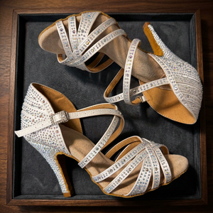 Chaussures de danse latine/salsa pour femmes en satin avec strass et lanières croisées, talon de 7,5 cm, semelle en cuir véritable, professionnelles de haute qualité - Product Image 4