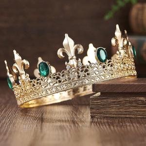 <span class=keywords><strong>Couronne</strong></span> rétro <span class=keywords><strong>de</strong></span> vente chaude unisexe <span class=keywords><strong>de</strong></span> style baroque grande <span class=keywords><strong>couronne</strong></span> du <span class=keywords><strong>roi</strong></span> avec <span class=keywords><strong>couronne</strong></span> incrustée <span class=keywords><strong>de</strong></span> diamants et design <span class=keywords><strong>en</strong></span> forme <span class=keywords><strong>de</strong></span> pistolet doré - Product Image 6