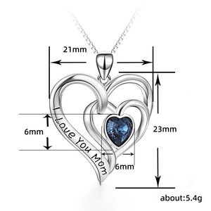 Collana con ciondolo a doppio cuore inciso per mamma, gioiello alla moda con catena a clavicola, regalo per donna - Product Image 5