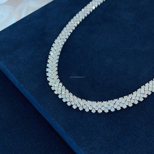 Collier de diamants de luxe personnalisé Bijoux pour femmes haut de gamme faits à la main - Product Image 1