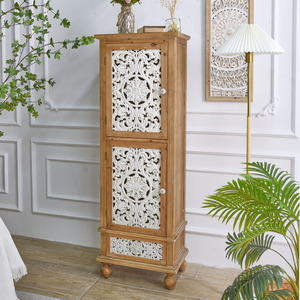 Buffet de style farmhouse pour cuisine et salle à manger, avec portes sculptées blanches en bois massif, armoire de rangement haute avec tiroirs, idéal pour hôtel - Product Image 3
